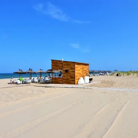 Apartment Beachfront Luxury By Nras